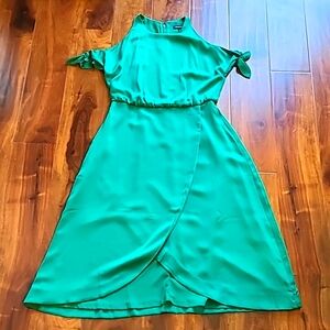 Banana Republic Green Cold Shoulder Tulip Skirt Dress - Never Worn